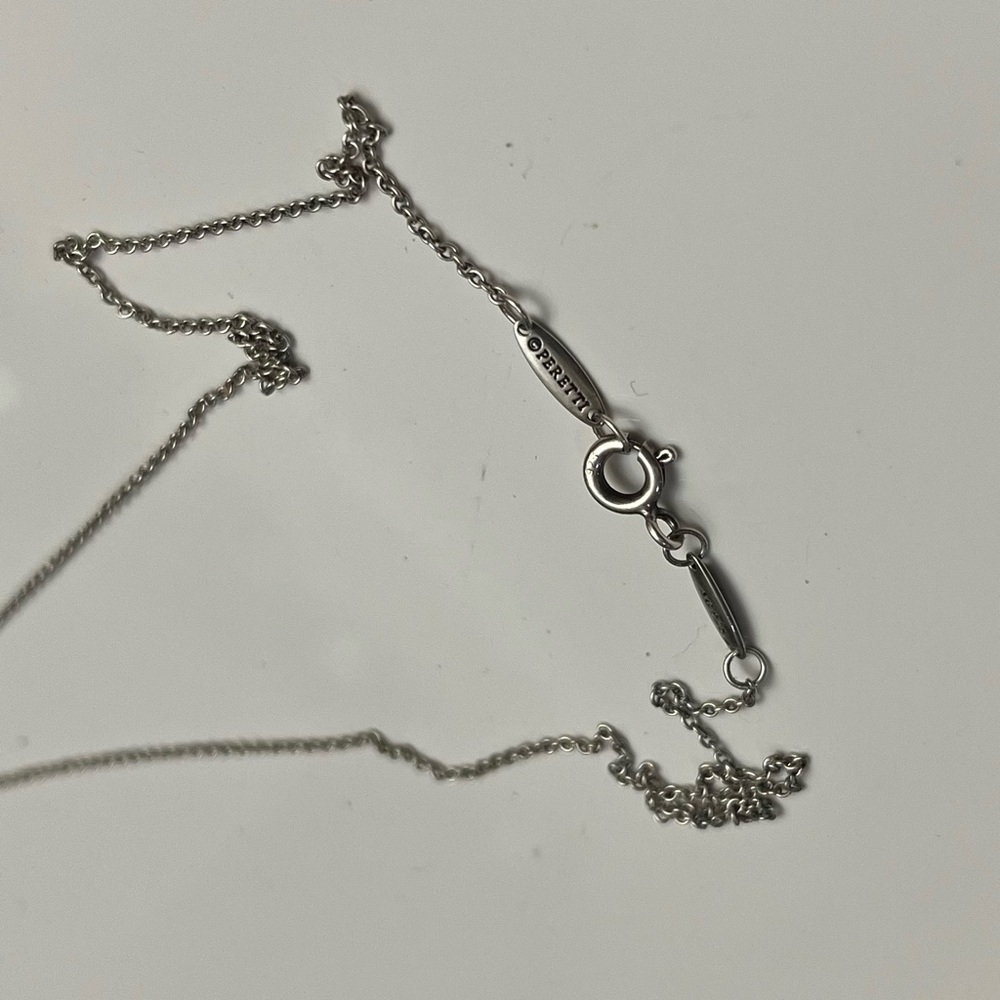 Tiffany & Co. x Elsa Peretti Bean pendant in sterling silver 9mm - Picture 7 of 9